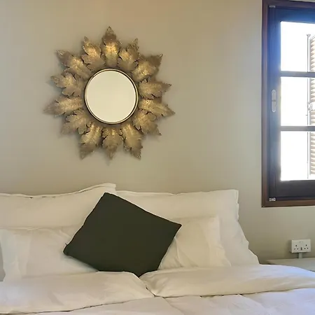 The Colonial Hotel