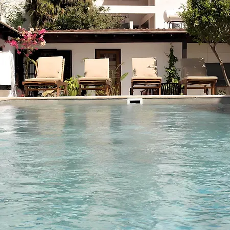 The Colonial 5* Larnaca